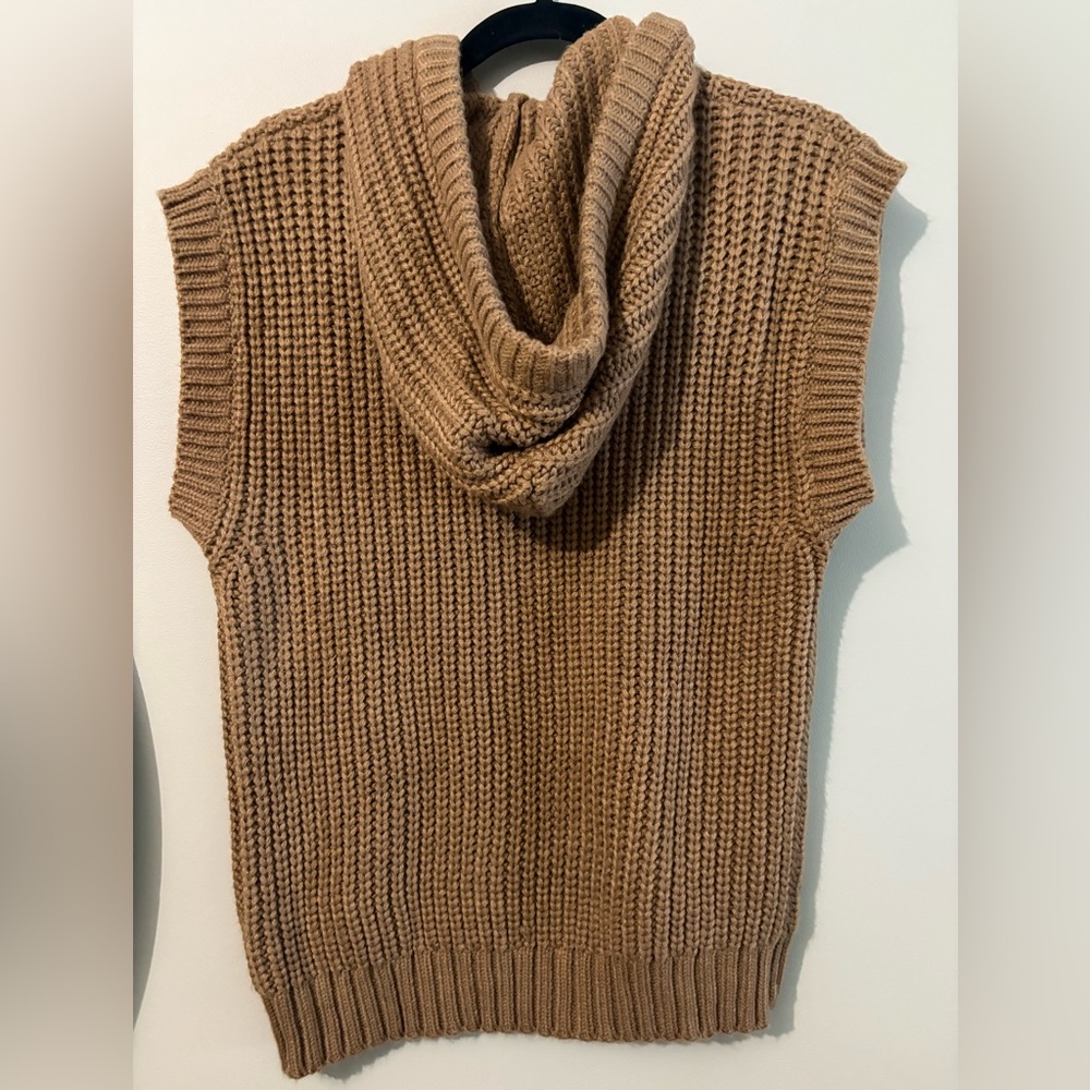 Papillon Brown Knit Hooded Sweater Vest - Picture 3 of 3